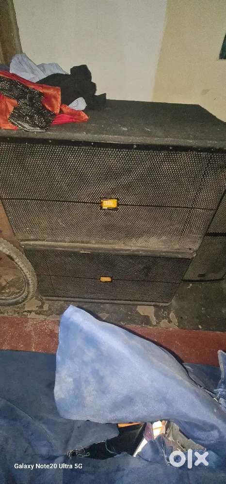 18 inch bass cabinet Good condition