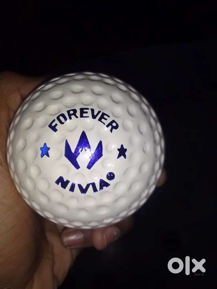 CRICKET TURF BALL NIVIA COMPANY BRAND NEW
