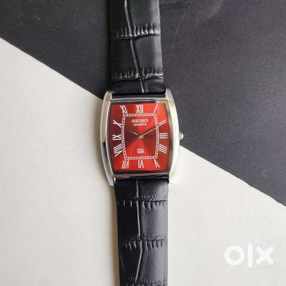 Seiko Slim Quartz Red Face Barrel Men's watch