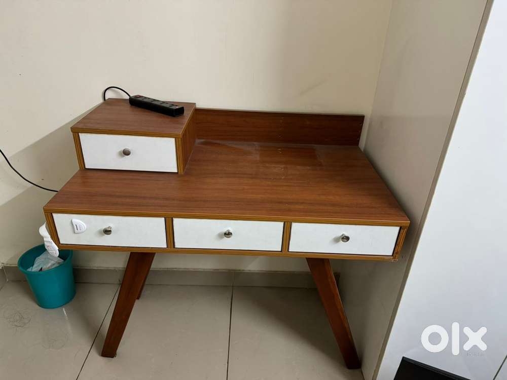 Computer study table pure wood