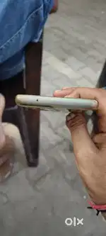 Motorola g 85 1 month old h bas sell or exchange Vivo k sath