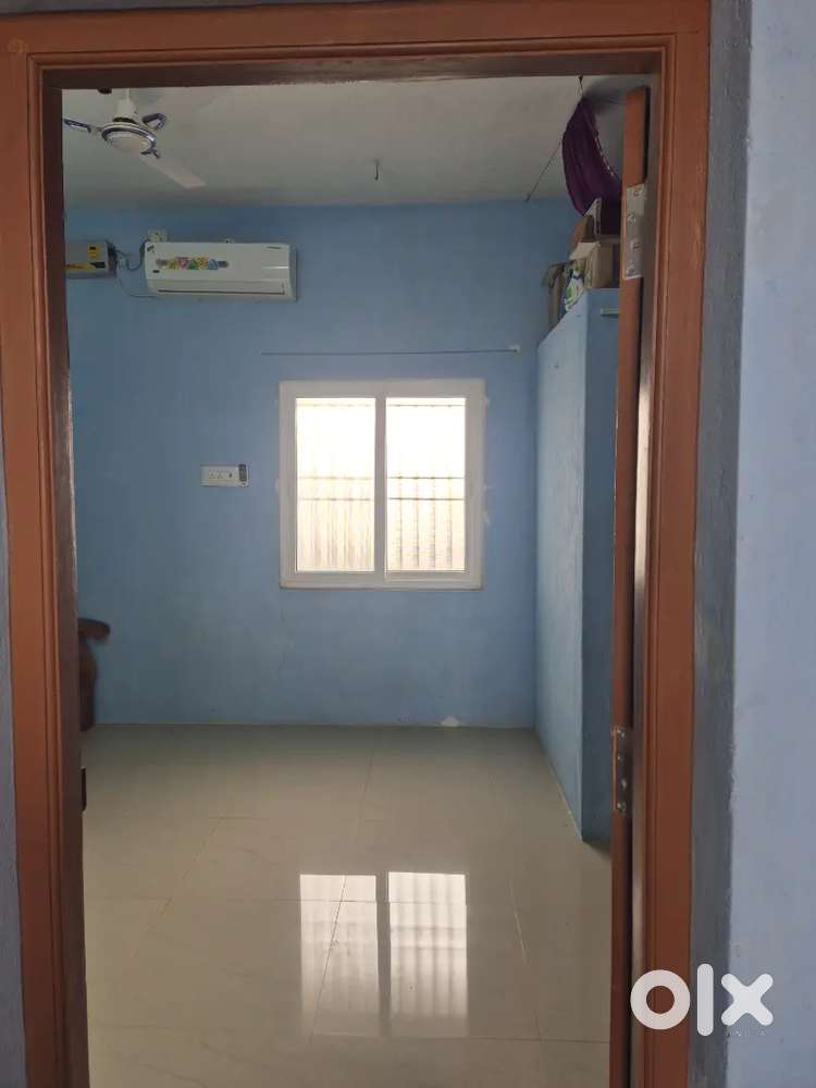 AC ROOM FOR BACHELORS LADIES AND OFFICE USE