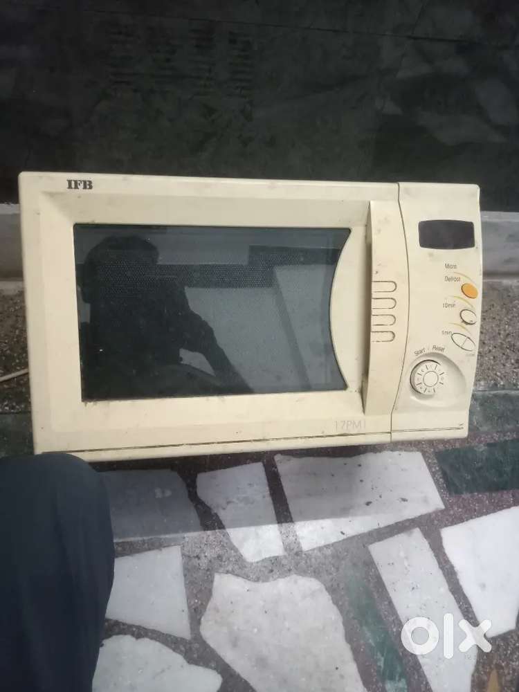 Microwave Oven
