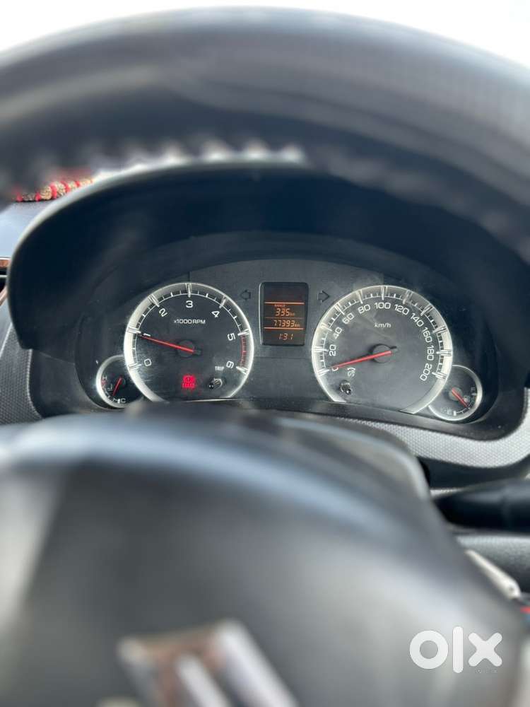 Maruti Suzuki Swift 2017 Diesel 77000 Km Driven