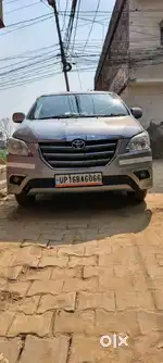 Innova 2015 Diesel Well Maintained