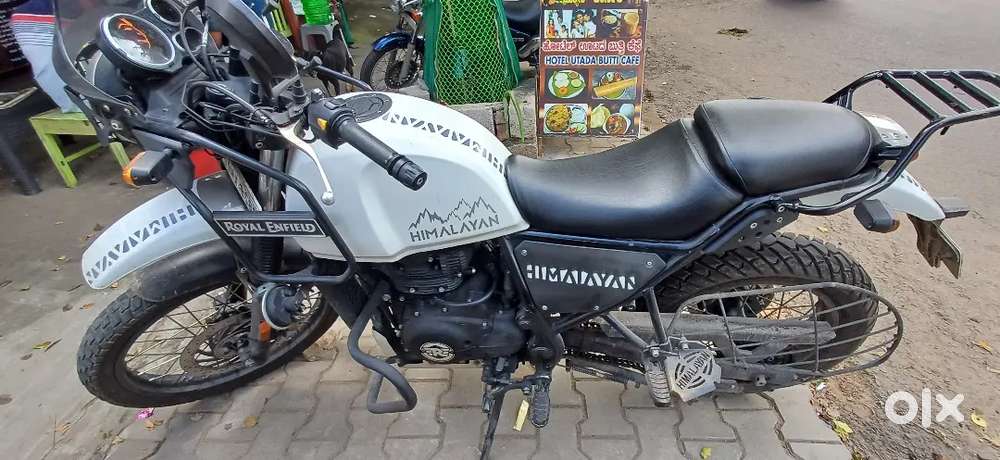 Royal enfild himalayan