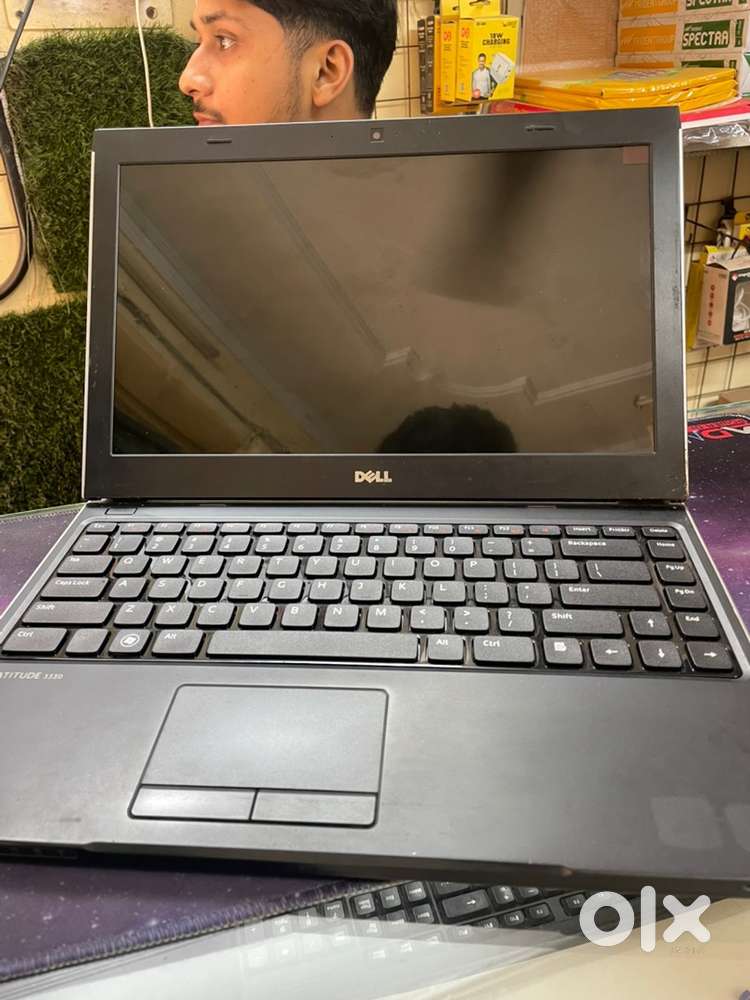 Dell latitude 3330 in mint condition
