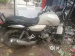 Good condition bike model Bajaj y15