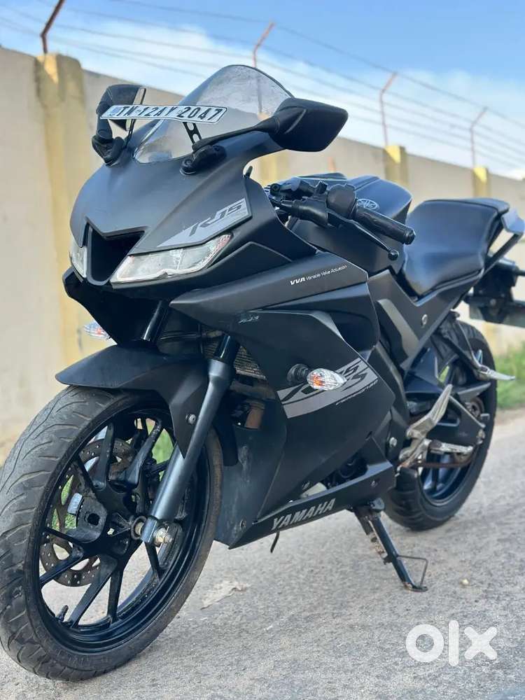 Yamaha R15v3S