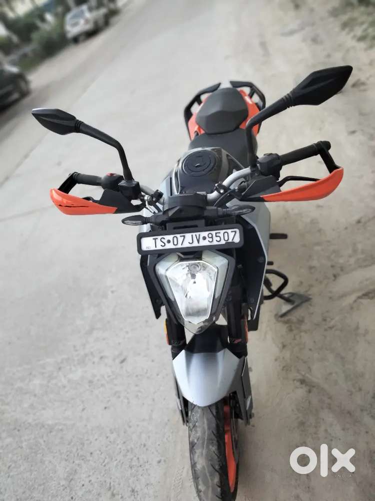 KTM Duke 200 v excellent condition