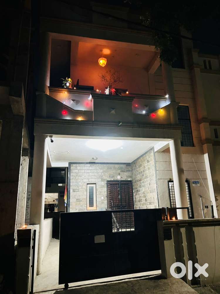 4 CCTV Camera , 24/7 water supply , spacious and clean house