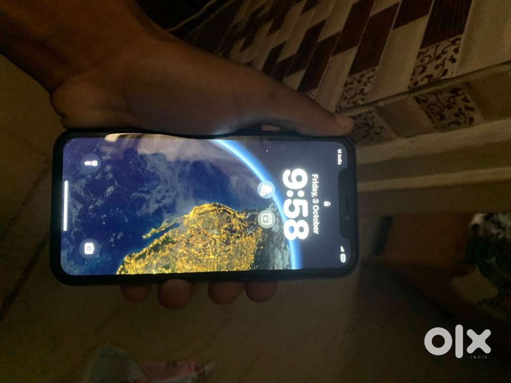 Iphone 11 64 GB varient