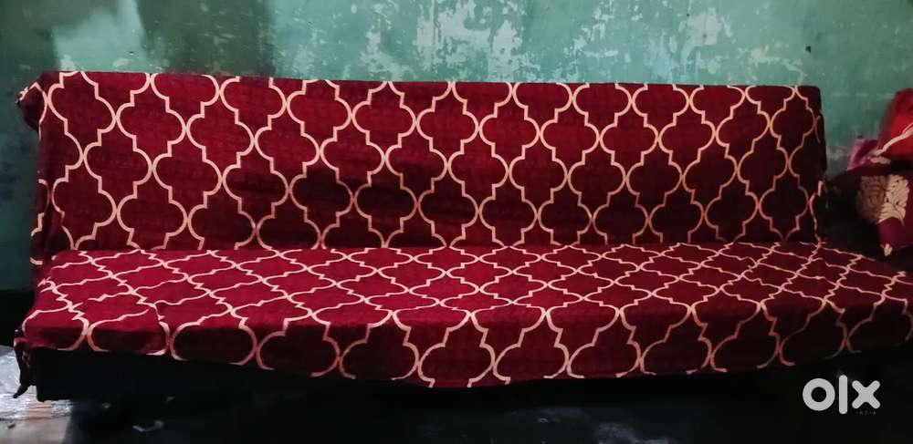 Three seater long iron framed sofa
