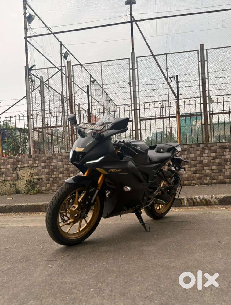 YAMAHA R15 V4 ABS