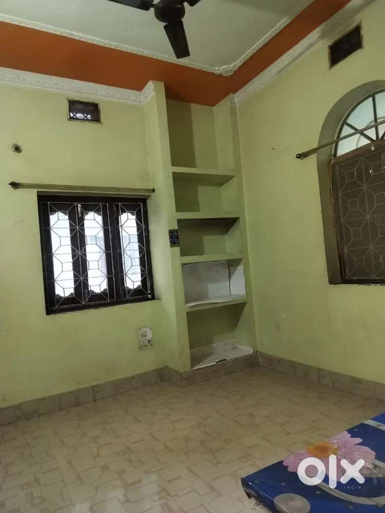 Single Room with bathroom and balcony