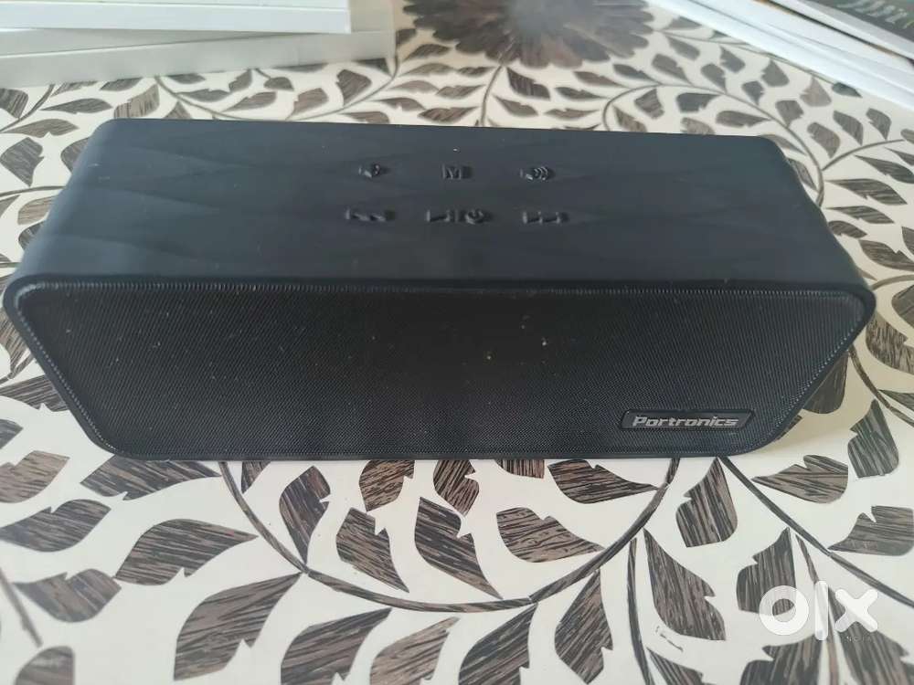 Wireless Bluetooth Speaker with inbuilt FM