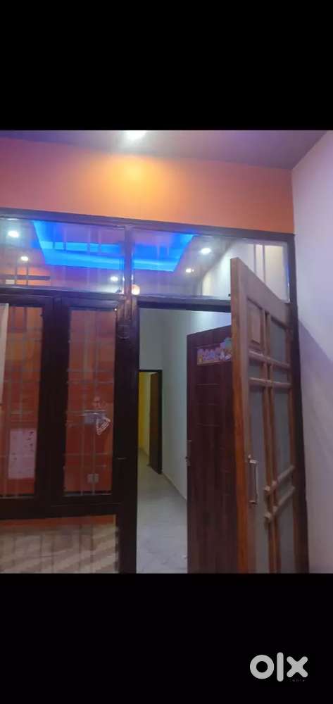 Independent house for rent main road se 500 mitter ander h