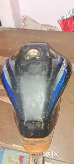 Bajaj discover 125st petrol tank