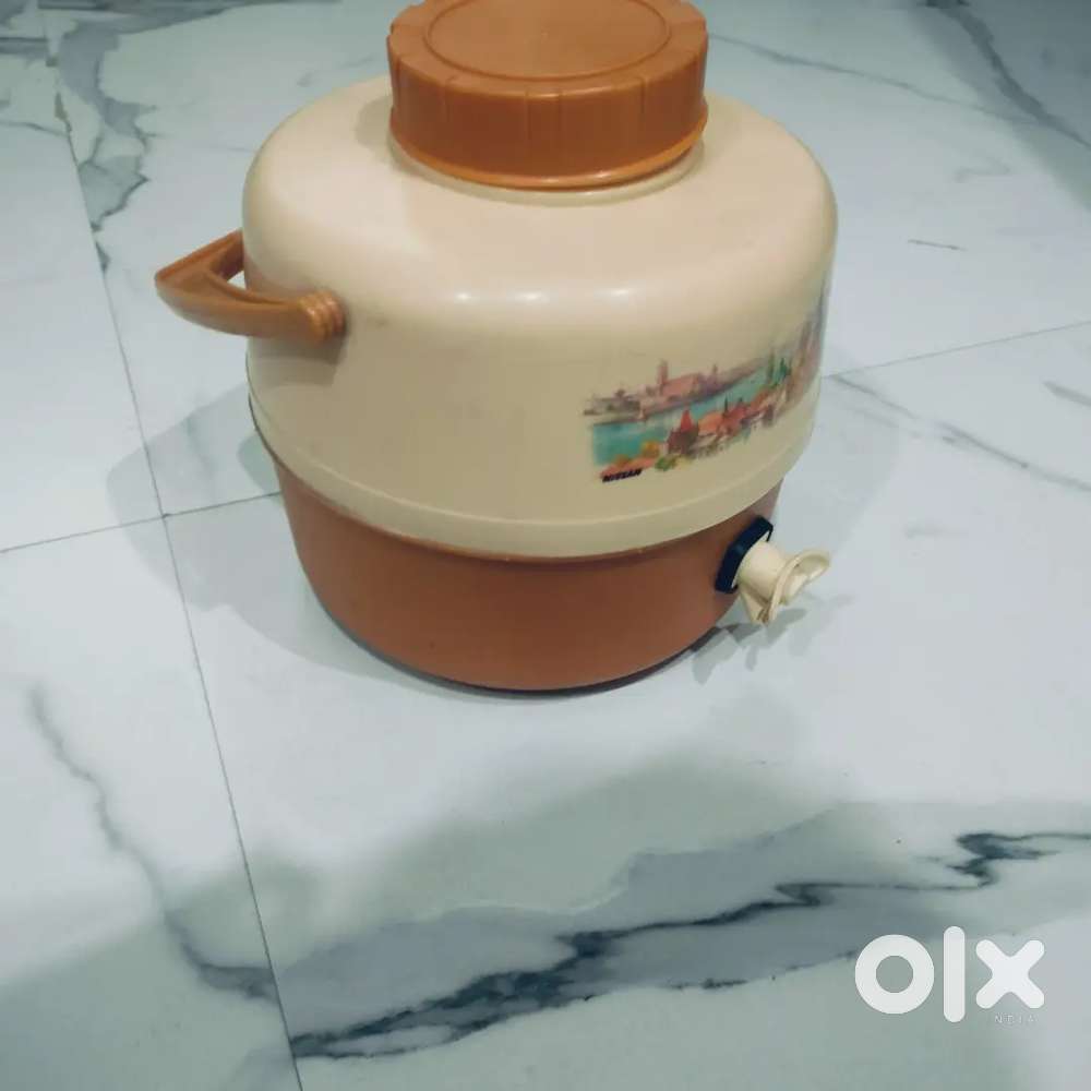 Gas stove, washing machine, water camphor