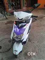 Komaki electric scooter