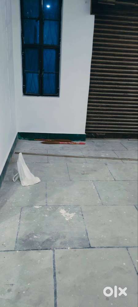 Shop restaurant showroom parlour kuch bhi khol sakte hai