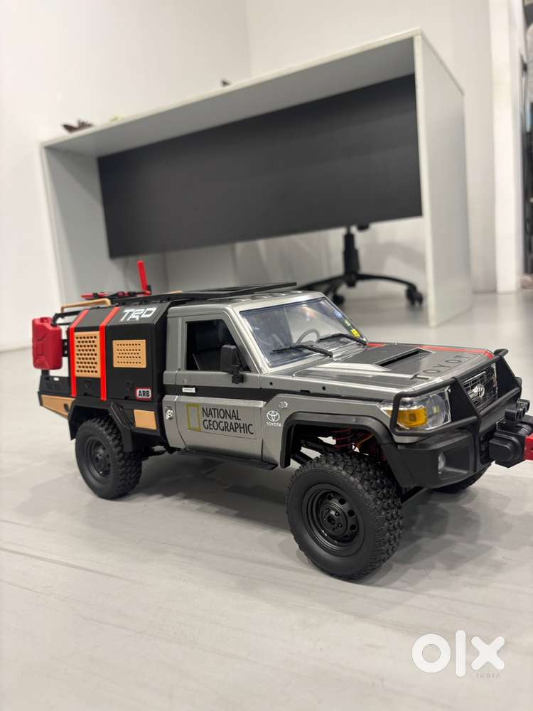 RC Car Toyota LC79 MN82S