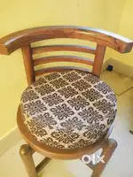 Round Chairs cushioned