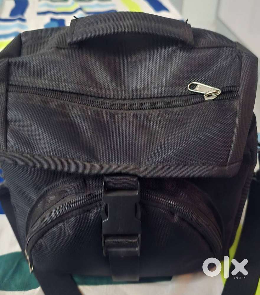 Very less (1 Day) used Canon Dslr EOS 3000D