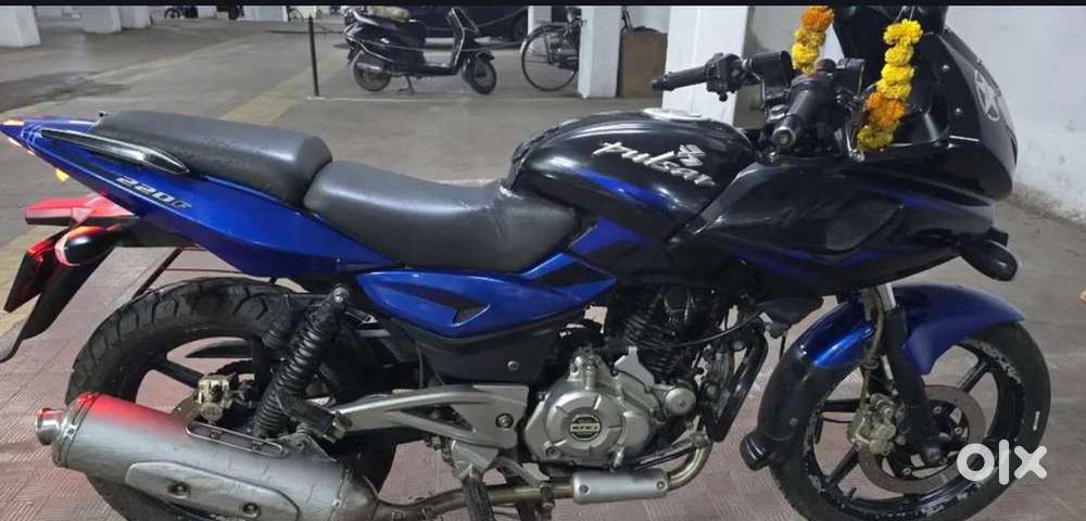 Pulsar 220  for sale single handed used