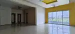 ROYALE PAINTED FLAT IN READY TO MOVE CONDITION