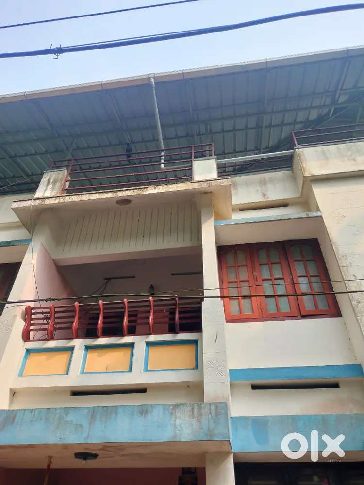 First floor for rent