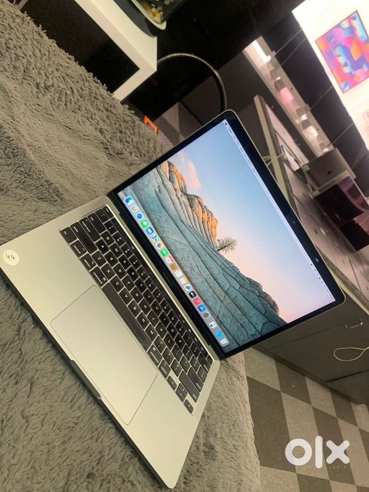 Macbook pro A2251/2020/13inch/Core i7/32GB RAM/512GB SSD/Working