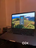 Apple Macbook Pro 2019  8GB RAM  128GB Storage I Touchbar version