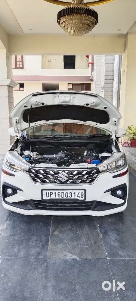 Maruti Suzuki Ertiga zxi cng