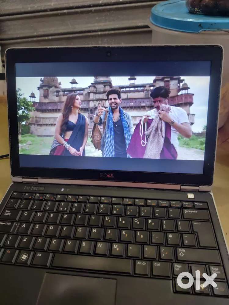 Dell leptop i5.\4gb/300gb