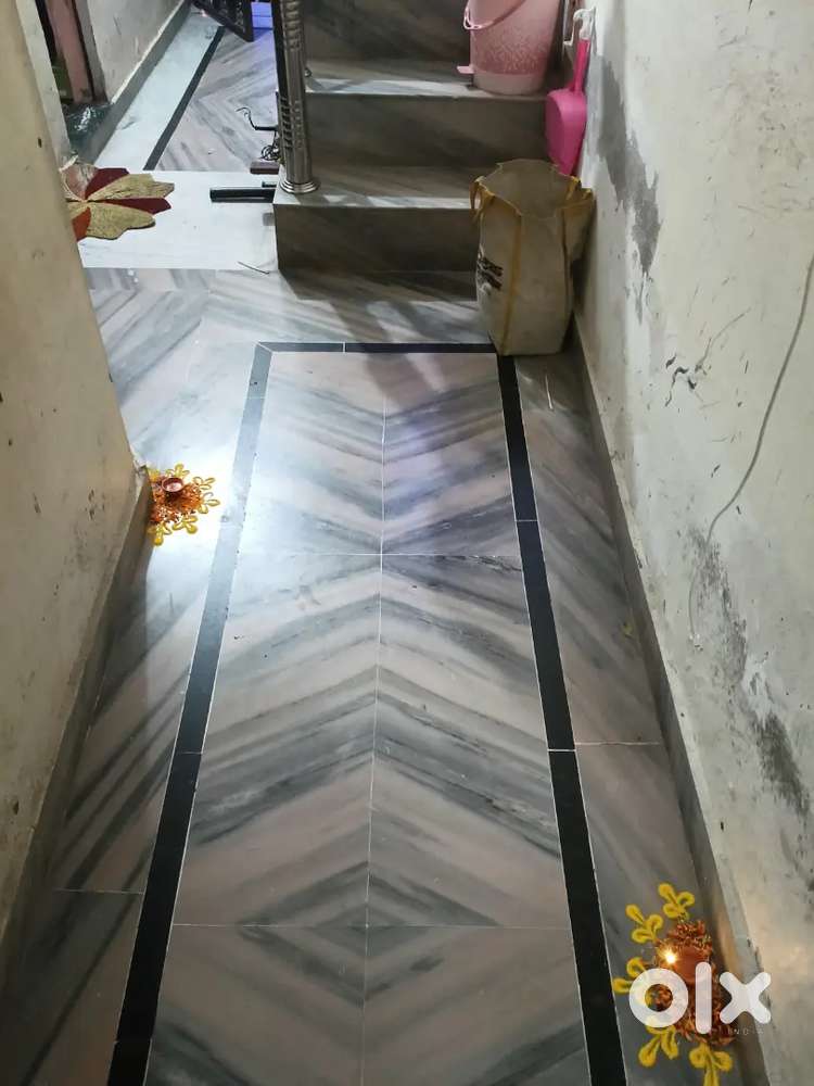 Tiles and marbal ke kaam ke liye helper ki jarurat hai
