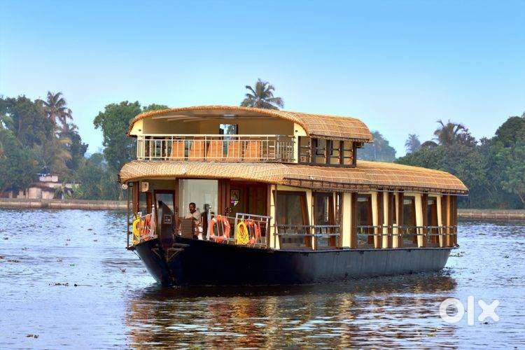 Guest Relation, House Keeping, F&B Service for House Boat in Alleppey
