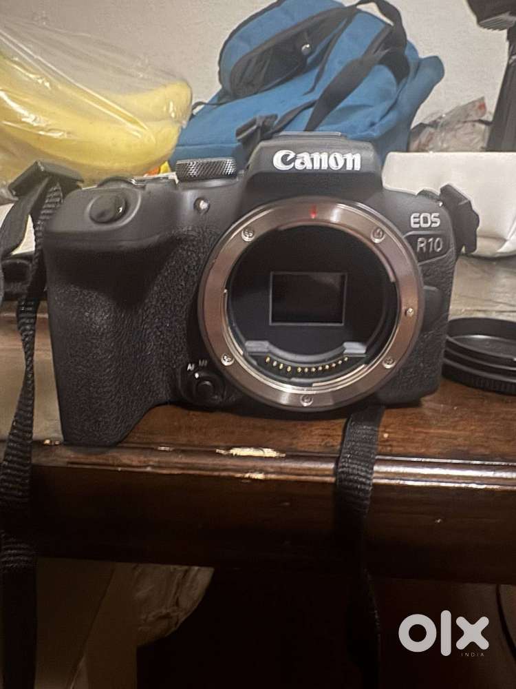 Canon EOS R10 24.2MP Mirrorless Camera - Black