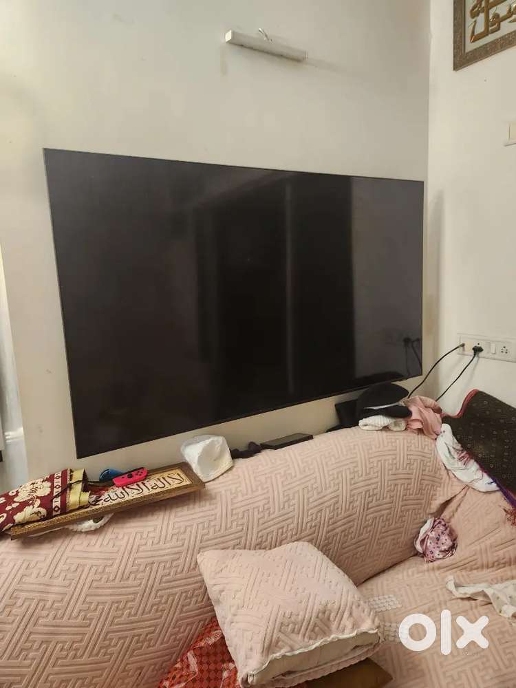 65 inch samsung crystal UHD 4k smart tv