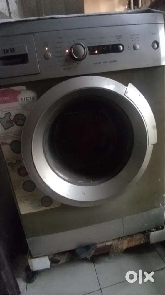 WASHING MACHINE