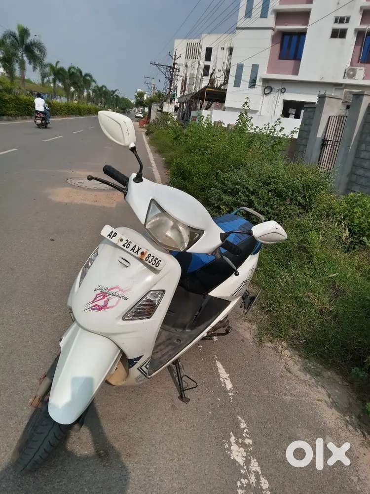 Scooty pleasure exlent condition