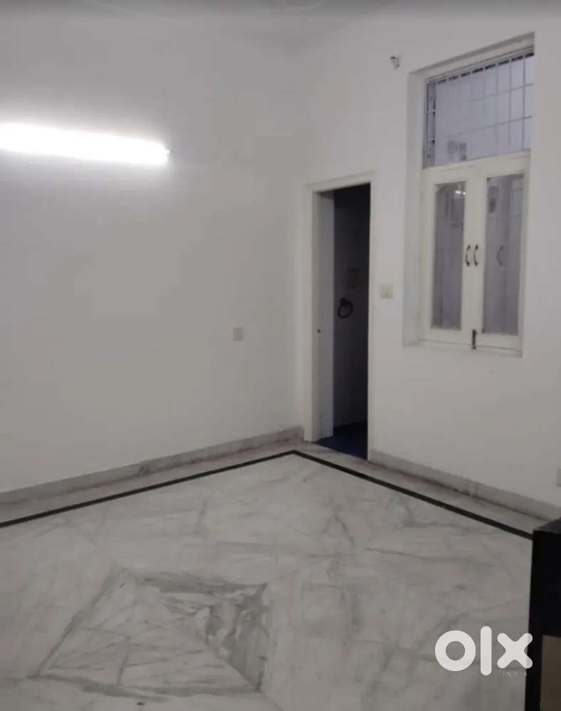 Furnished & Unfurnished Flats For Rent At Stcruz