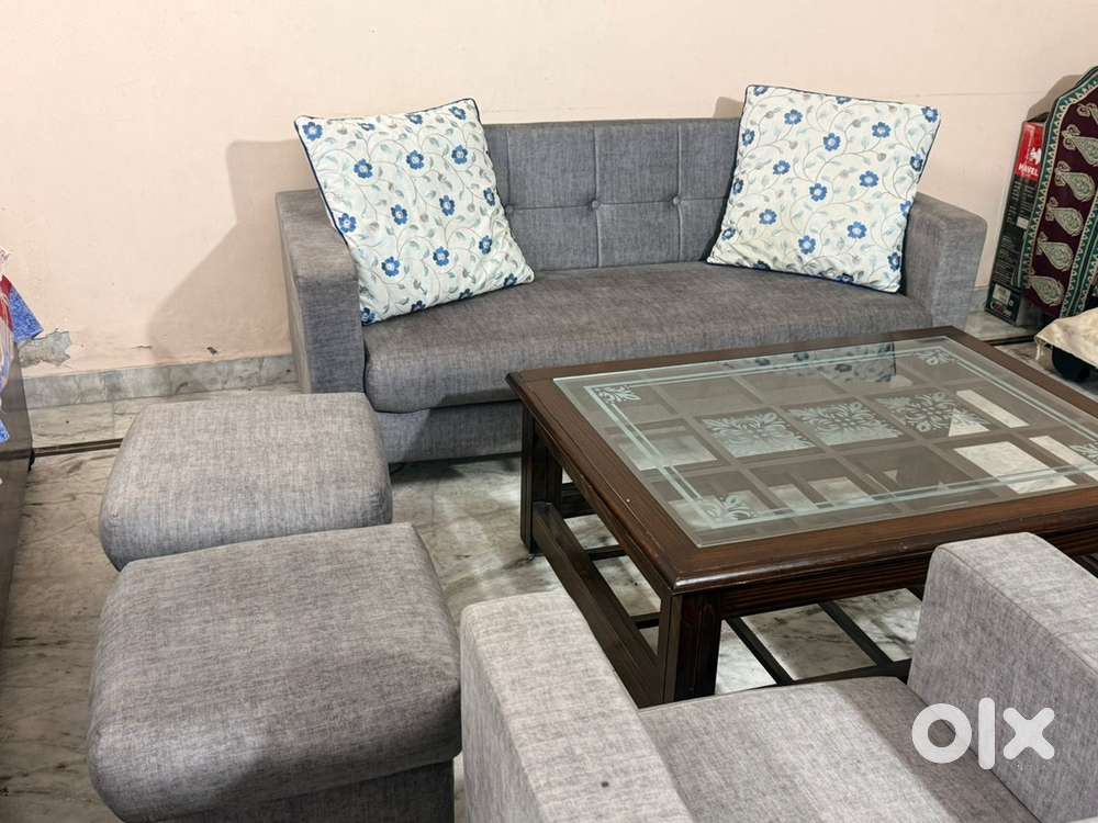 Sofa set with 3 seater sofa +2 single sofas + 2 ottomans