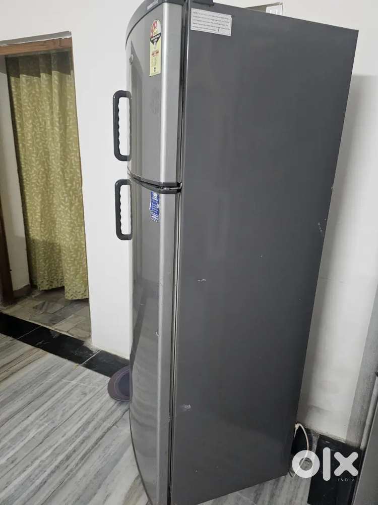 Whirlpool non inverter fridge