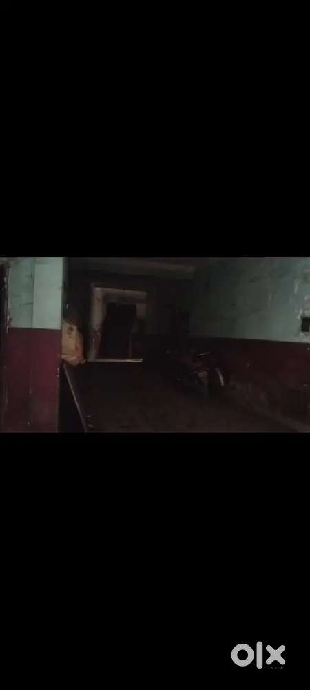 Vacant space available for warehouse and other commercial purposes