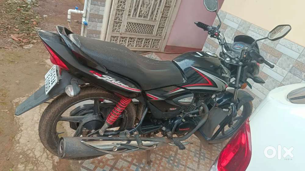 Honda Shine 22 November 2018 Model - Good Condition Single Handed Bike