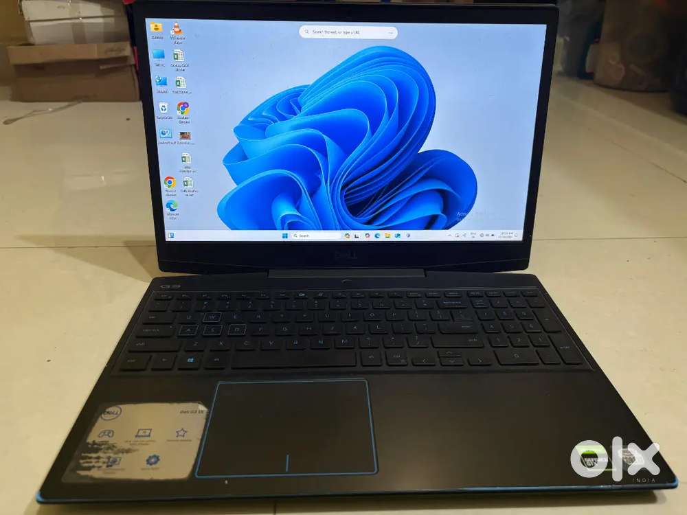 Selling my G3 3500 i7 8GB, 512GB Del Laptop for financial problem