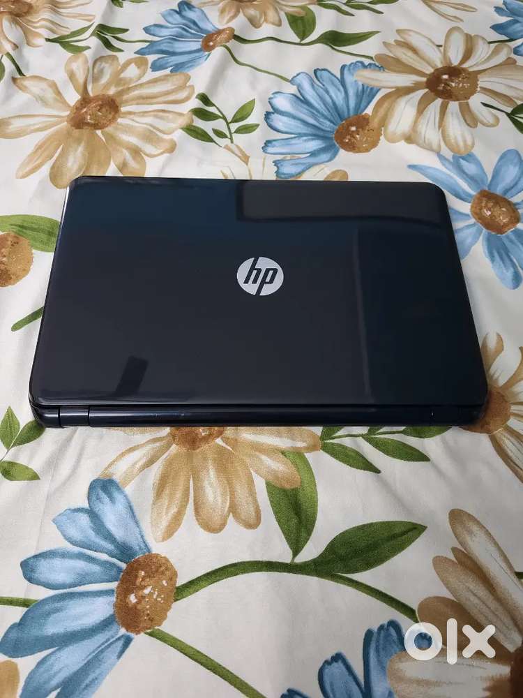 hp laptop i3 4gb ram 512gb ssd in great working condition
