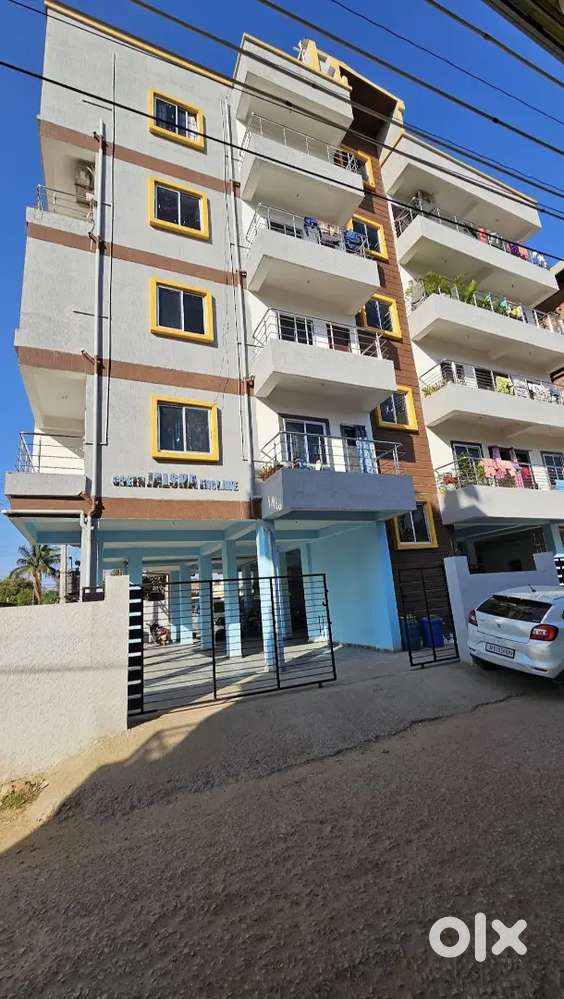 3 Bhk ready to move compact flat