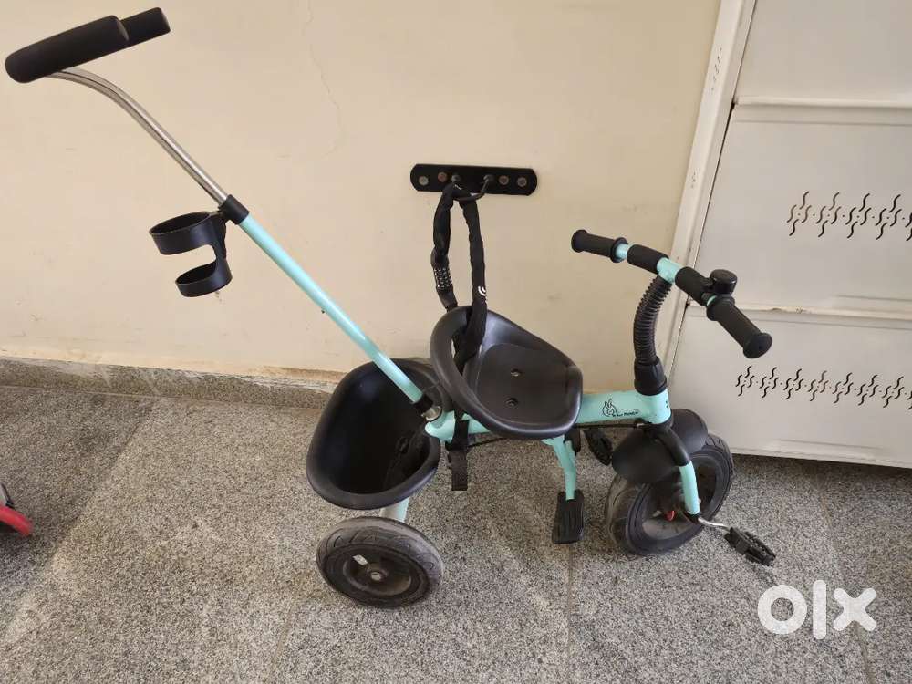 R for Rabbit tricycle for toddlers
